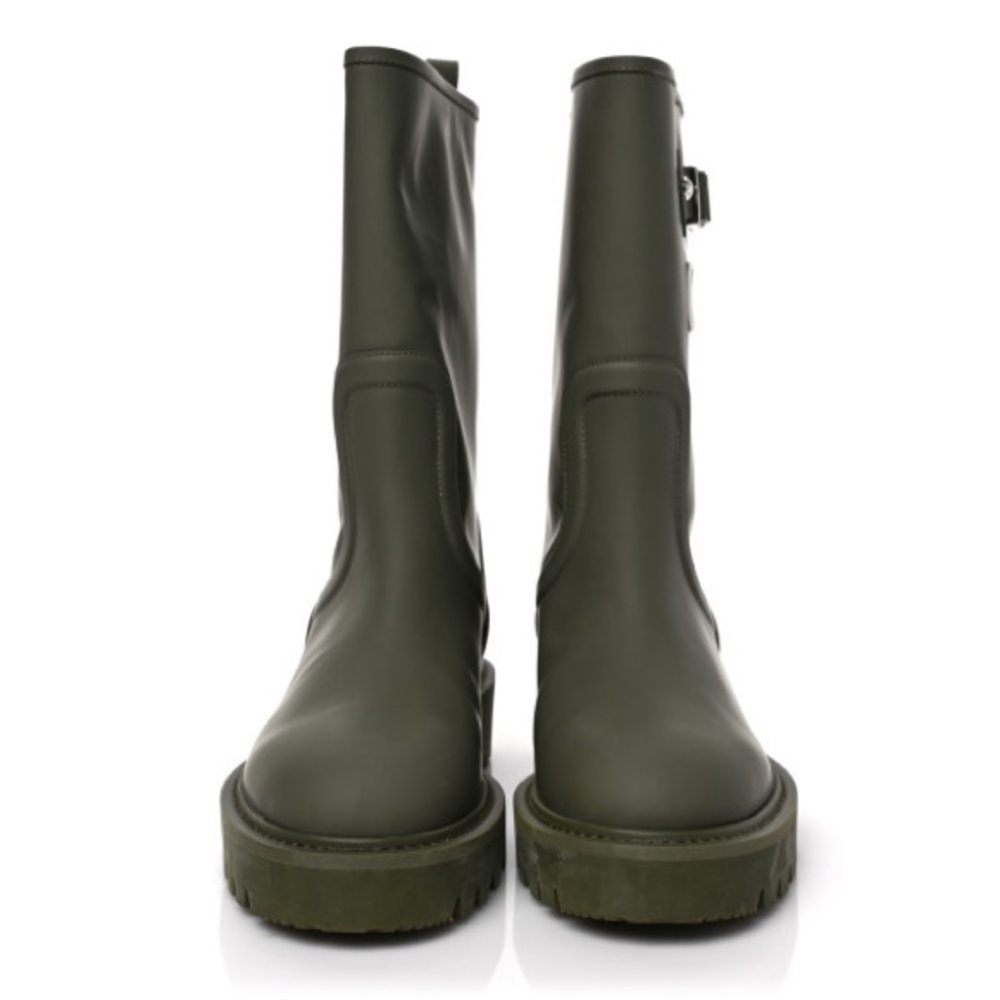 Louis Vuitton Rubber Calfskin Territory Flat Half Boots - Picture 2 of 10